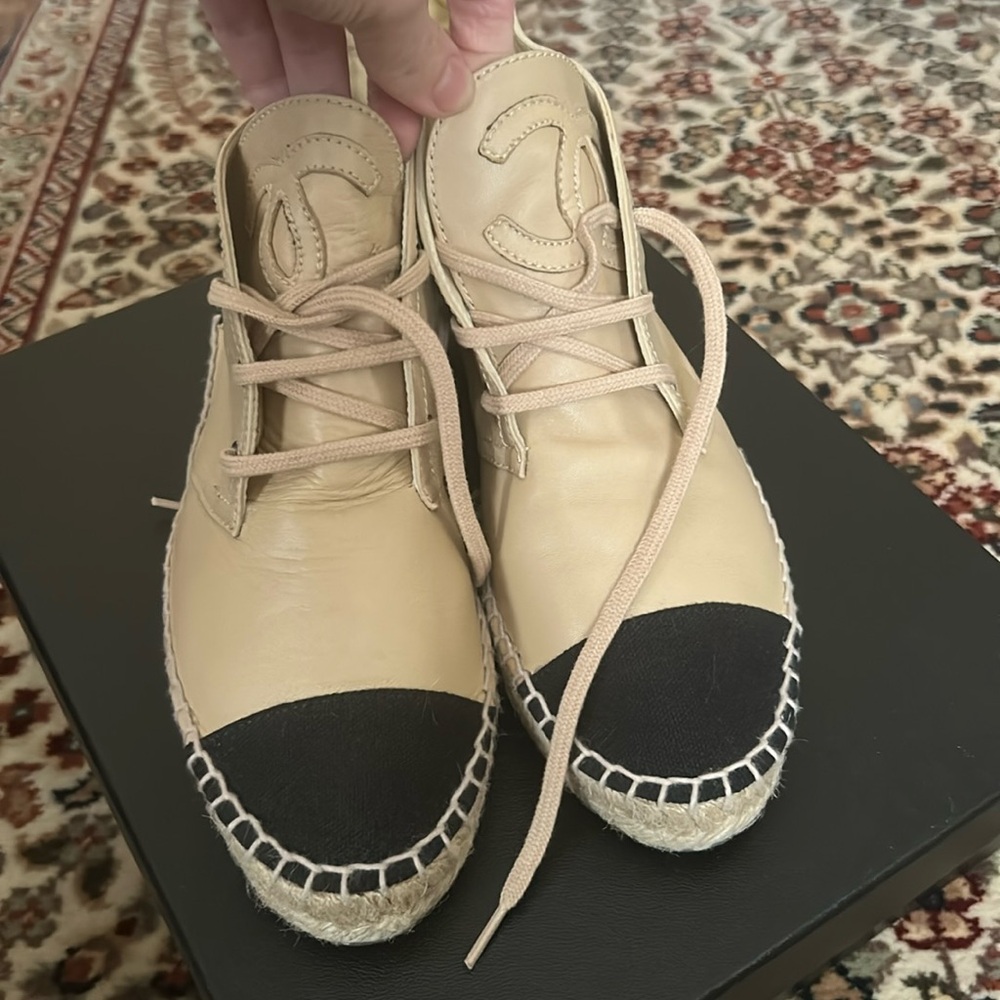 Chanel espadrilles women size 38 (but fits size 7)